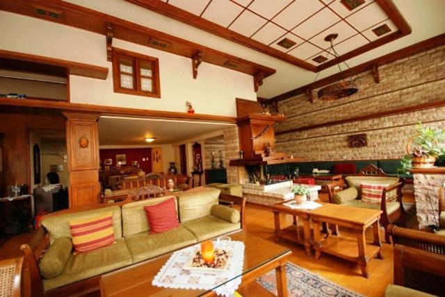Hotel Elvetia Karpenísion Zewnętrze zdjęcie